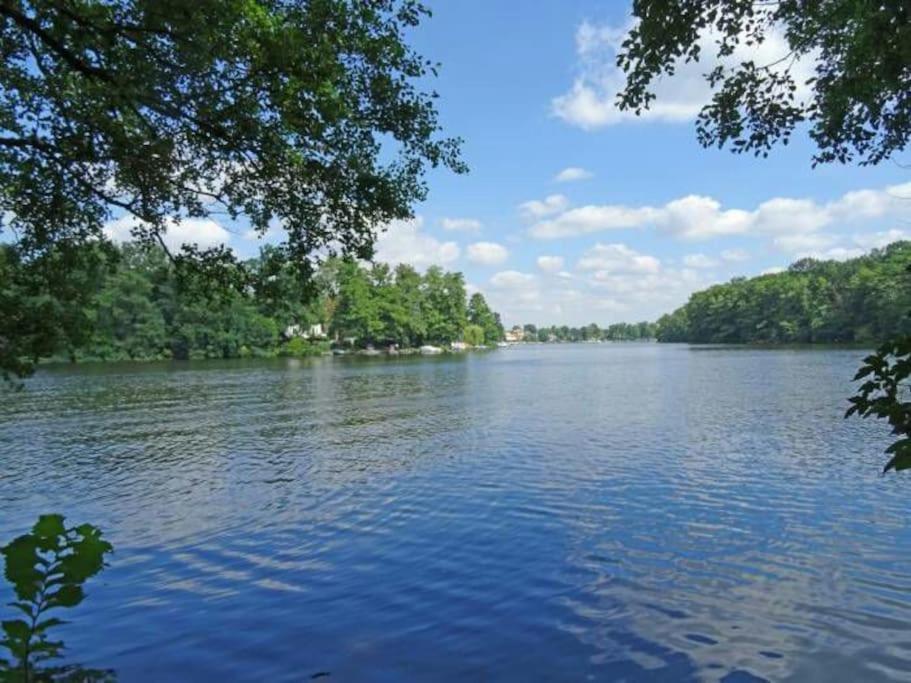 Dachwohnung Mit Wasserblick Und Eigenem Bootssteg ベルリン エクステリア 写真